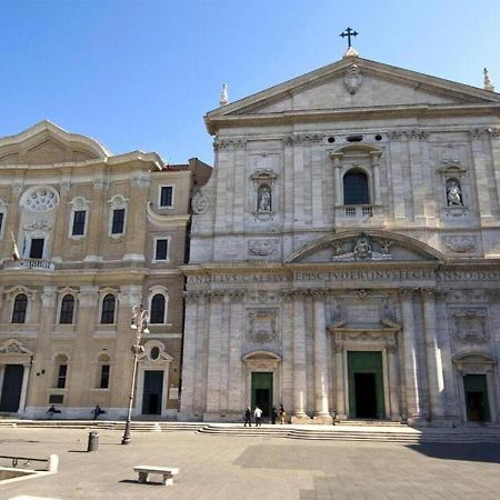 Апартаменты Casa Arco Della Chiesa Nuova - Pantheon & Navona Рим Экстерьер фото